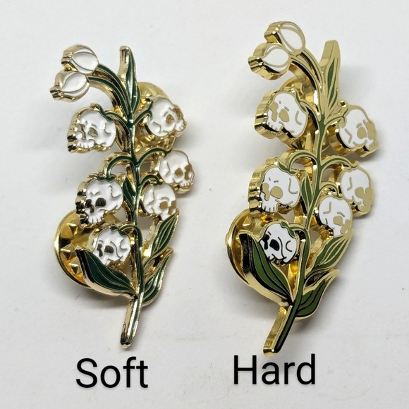 Creepy Skull Flowers Pin - Hard Enamel - Picture 5 of 5